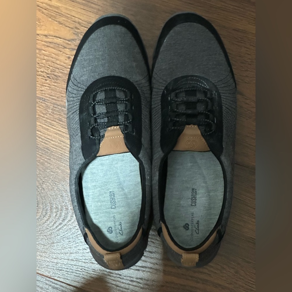 Clarks Cloudstepper Slip on shoes